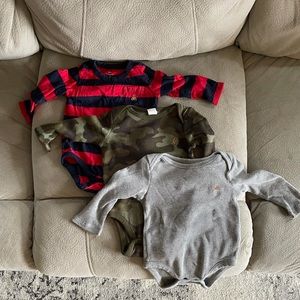 Baby boys GAP onsie’s